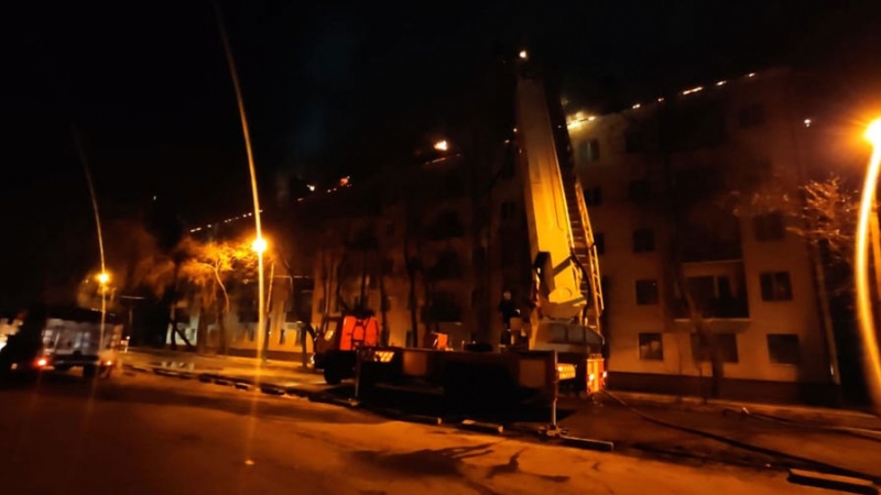 Почти 180 человек эвакуированы из горящей пятиэтажки в Воронеже