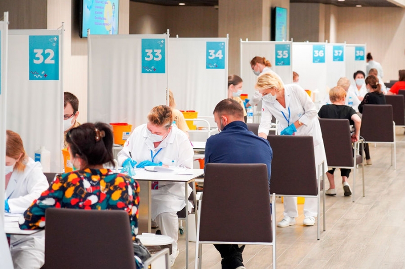 Почти 40 млн россиян полностью привились от коронавируса