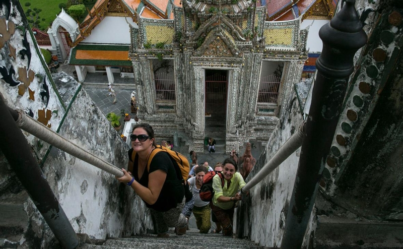 Почти две трети новогодних поездок за рубеж россияне совершили в СНГ