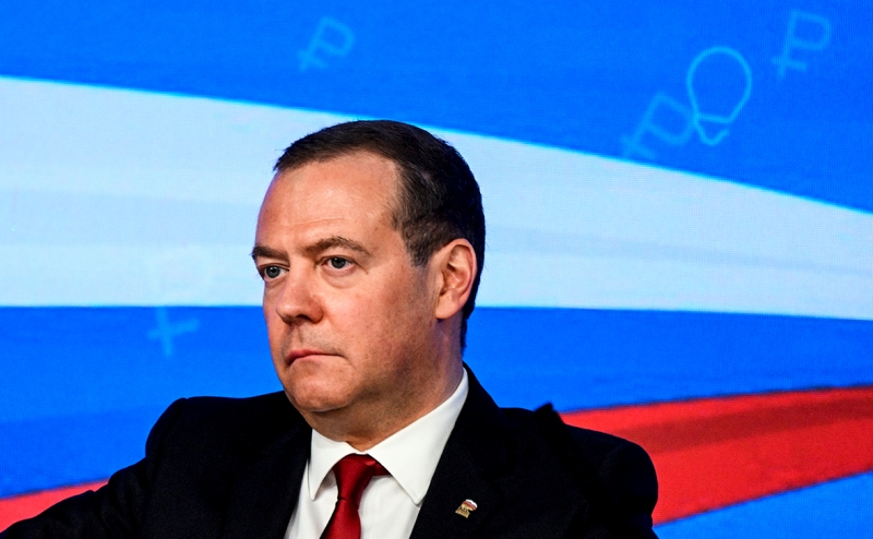 Подоляк заявил о желании Киева получить около 300 ракетных комплексов