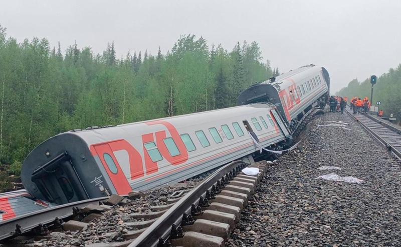 Погибшую девочку нашли на месте схода вагонов поезда в Коми