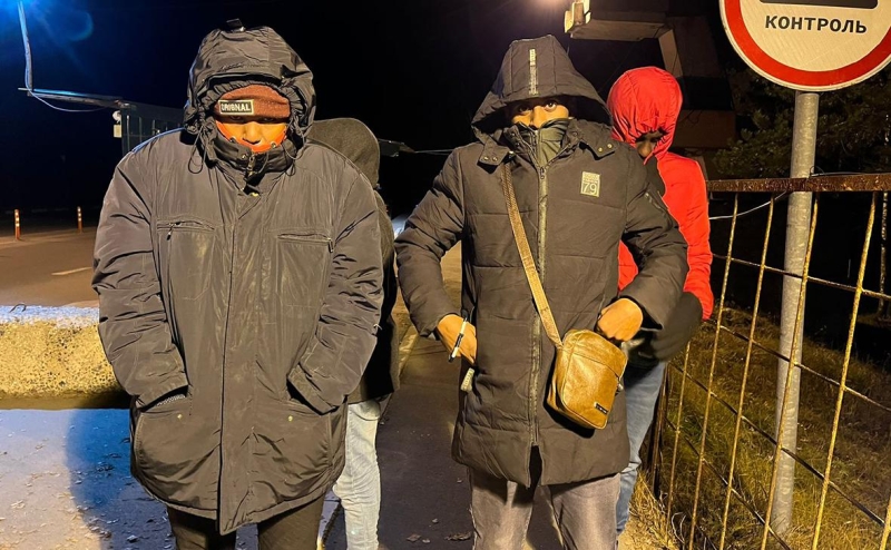 Пограничники России и Финляндии вступили в переговоры из-за мигрантов