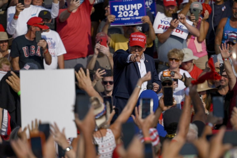 Покушение на Дональда Трампа. Фотографии