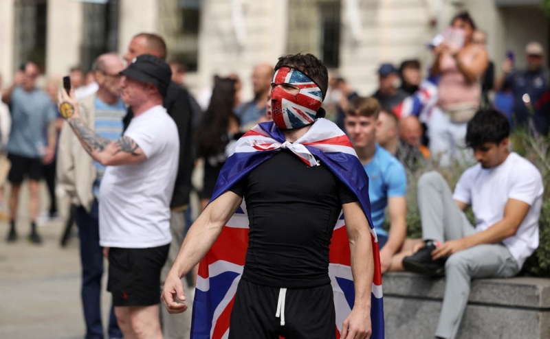 Полиция в Британии примет «максимально жесткие» меры против