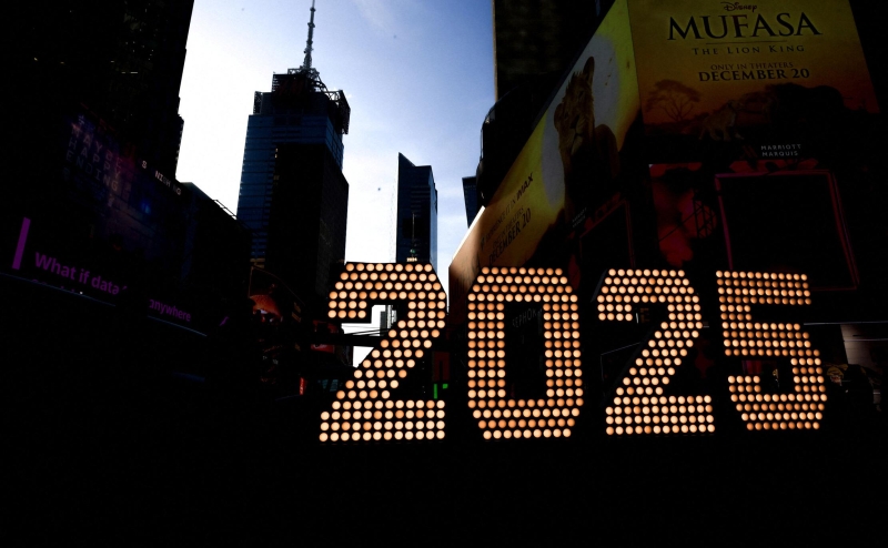 Politico назвал эпидемию и альянс Трампа с Си «черными лебедями»