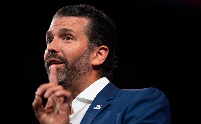 Politico рассказало об элитном клубе сына Трампа для сверхбогатых