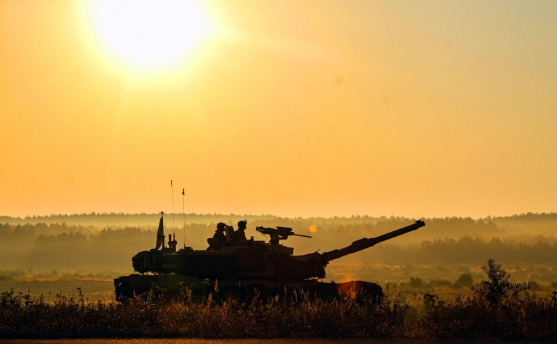 Politico сообщила о препятствиях для поставок американских танков Украине