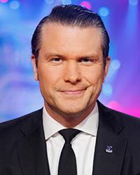 Politico узнало, что может грозить советнику Трампа за чат с