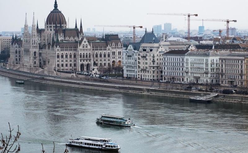 Politico узнало способ помешать Венгрии блокировать санкции против