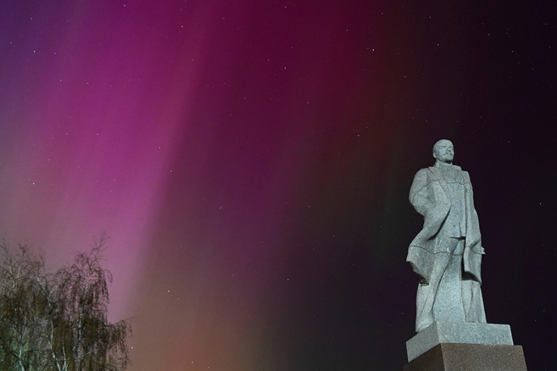 Полярное сияние над городами России. Фотогалерея