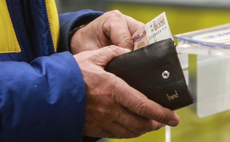 Половина российских компаний запланировала повысить зарплаты