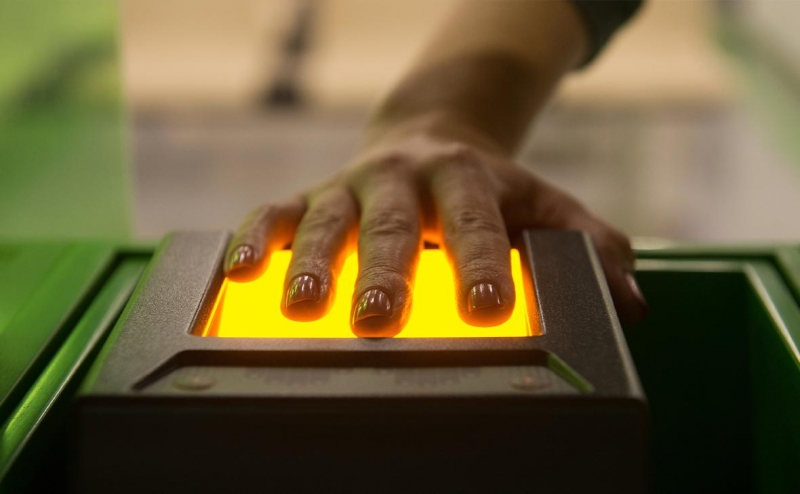 Польша и страны Балтии допустили запрет на въезд для россиян с визами ЕС