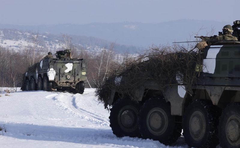 Польша предупредила пилотов о &laquo;незапланированных военных действиях&raquo;