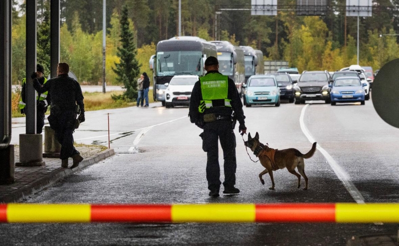 Польша стала шестой страной, запретившей въезд автомобилей из России
