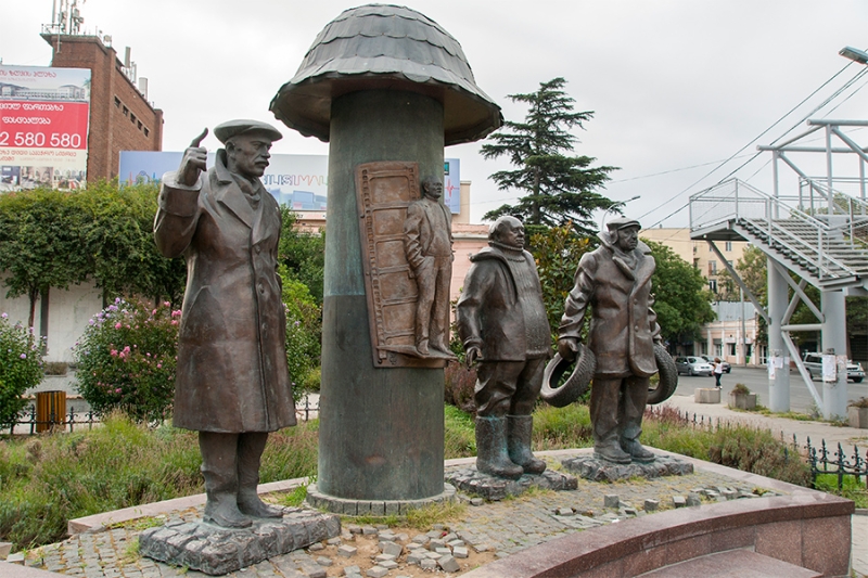 Помощник Церетели назвал причину смерти скульптора