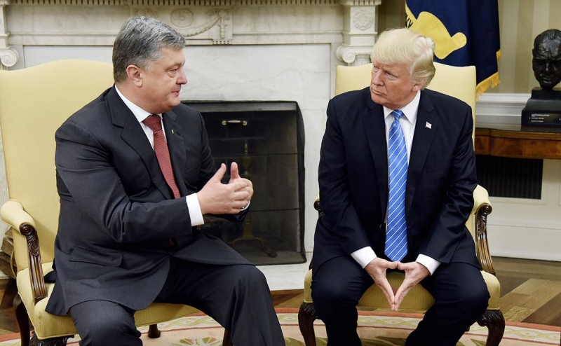 Порошенко рассказал о &laquo;невежливом&raquo; вопросе Трампа о Крыме