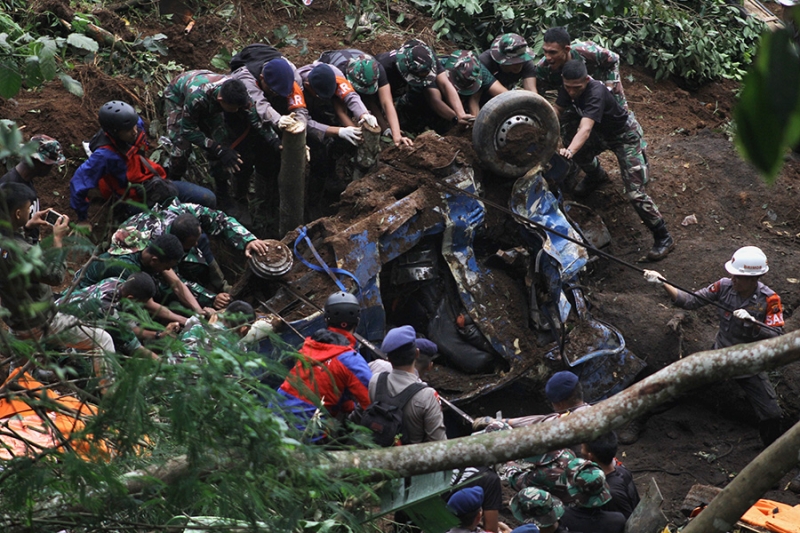 Последствия землетрясения в Индонезии. Фотогалерея
