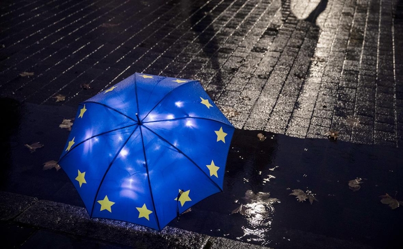 Послы ЕС одобрили использование прибыли от российских активов для