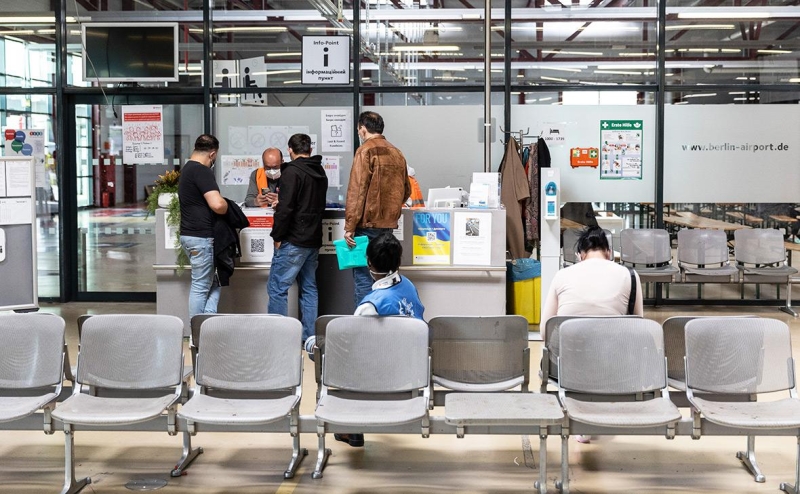 Посол Германии объяснил сокращение военных поставок Украине