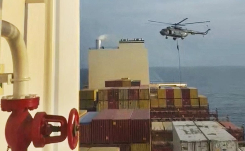 Посольство сообщило, что на захваченном Ираном судне был россиянин