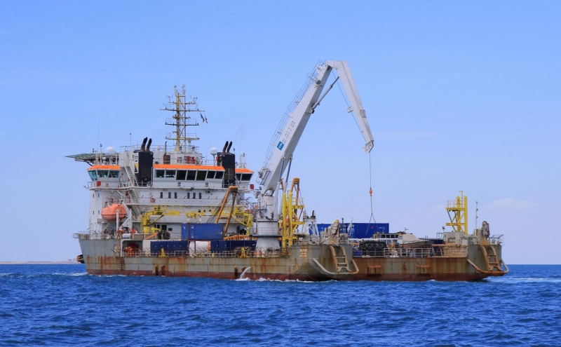 Поставки российской нефти остались большими после обещания снизить