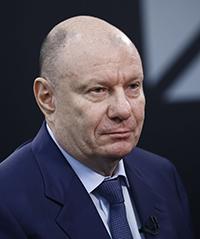 Потанин назвал переукрепленный рубль препятствием для &laquo;завоевания&raquo;