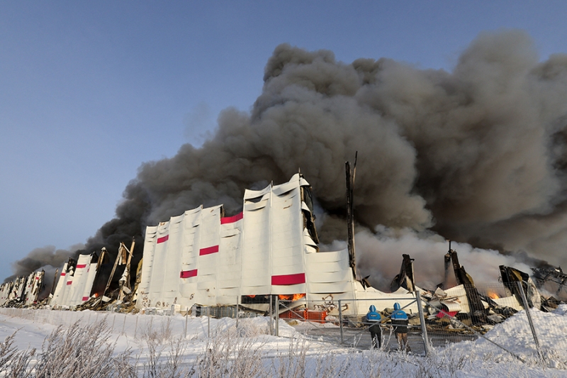 Пожар на одном из крупнейших складов Wildberries. Фоторепортаж