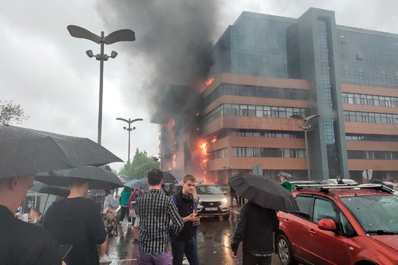 Пожар в Бизнес-центре «Гранд Сетунь Плаза» в Москве. Фоторепортаж