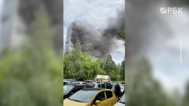 Пожар в многоэтажном здании во Фрязино. Фоторепортаж