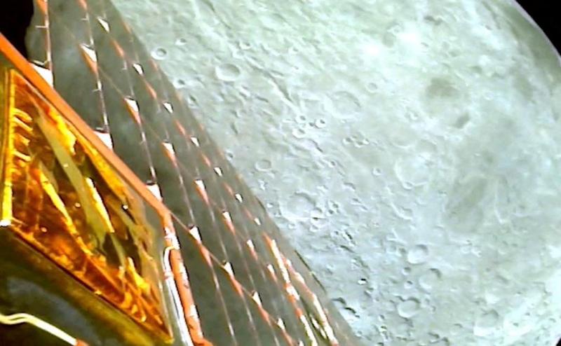 &laquo;Прагьян&raquo; передал первые данные о неожиданно горячей поверхности Луны