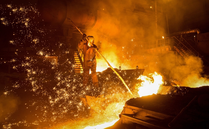 Правительство одобрило акциз на сталь и повышение НДПИ для металлургов