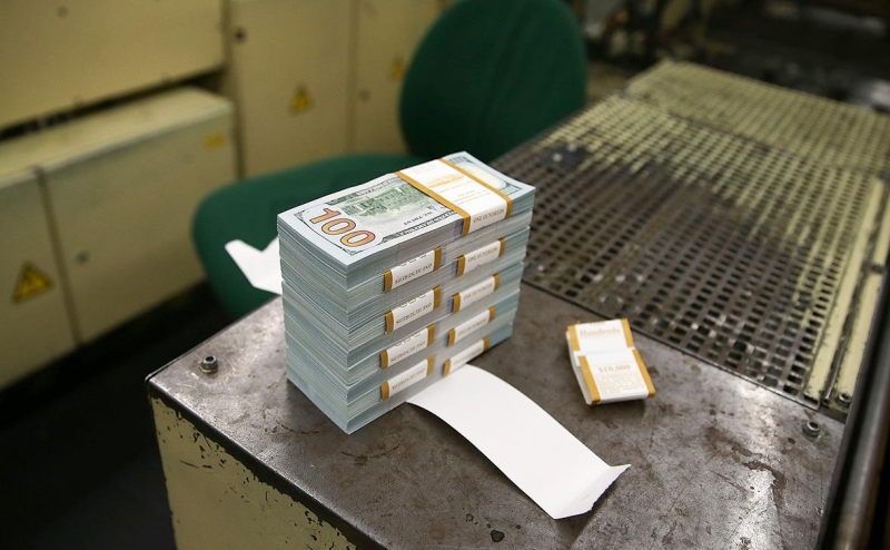 Правительство смягчило требования по продаже валютной выручки