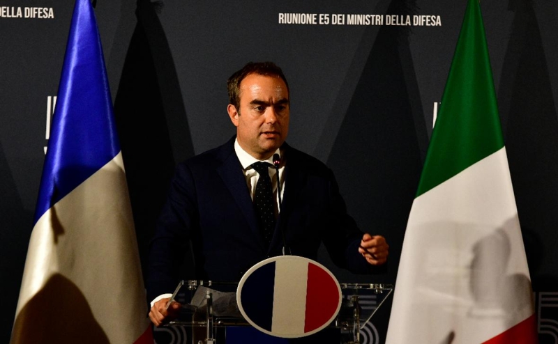 Премьер Франции подал в отставку спустя меньше месяца в должности