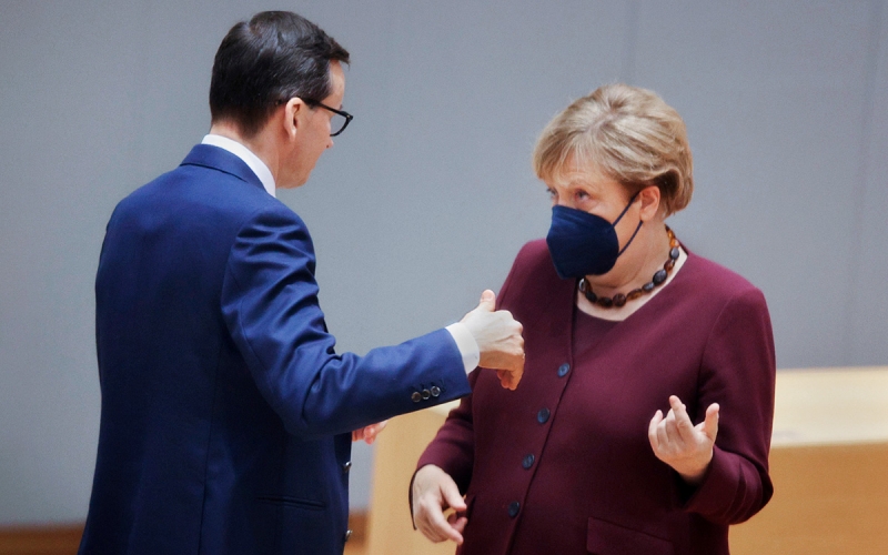 Премьер Польши обвинил Меркель в &laquo;легитимизации режима&raquo; Лукашенко