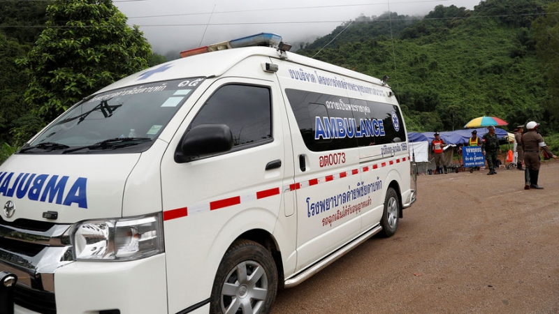 Премьер Таиланда получил штраф за отсутствие маски