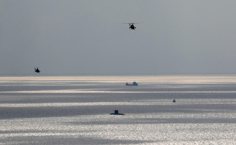 Press TV опубликовал фото горящих танкеров вблизи Ормузского пролива