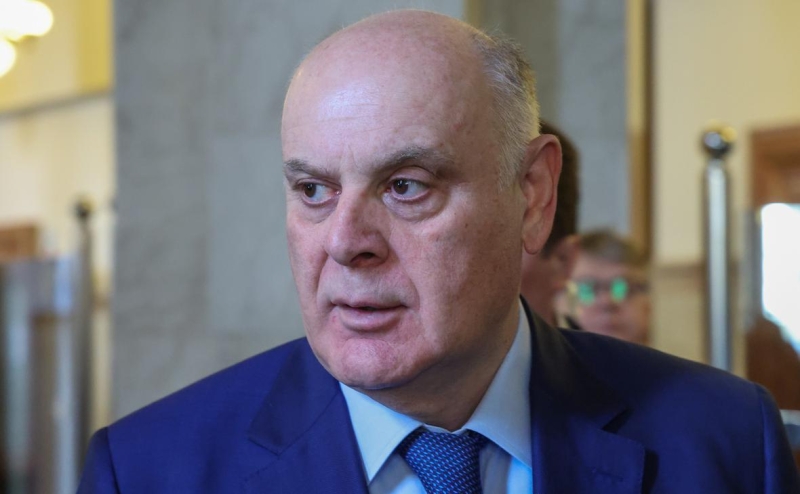 Президент Абхазии не отозвал законопроект, из-за которого начался