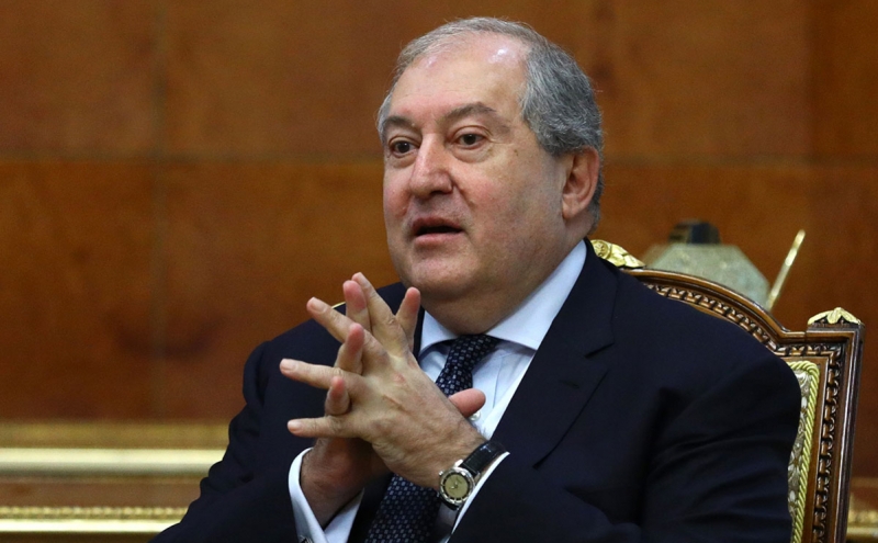 Президент Армении назвал составляющие кризиса в стране