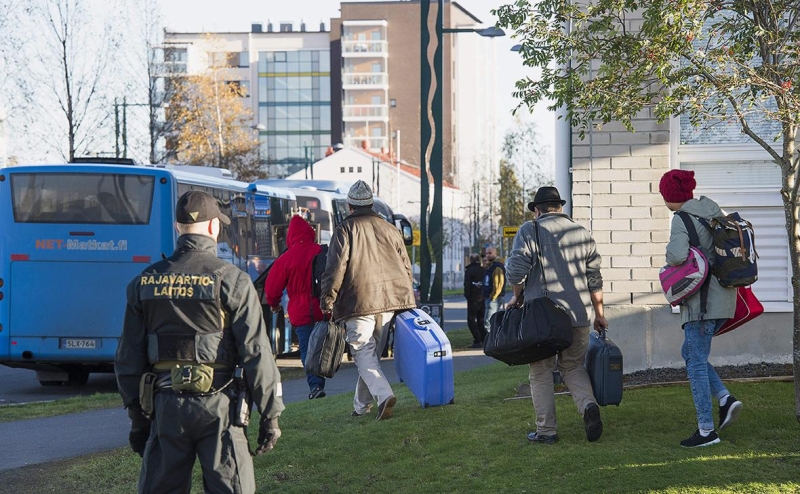 Президент Финляндии подписал принятый из-за мигрантов из России закон