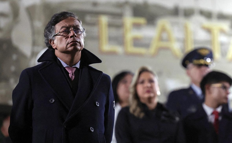 Президент Колумбии в ответ на угрозы Трампа пообещал взять оружие