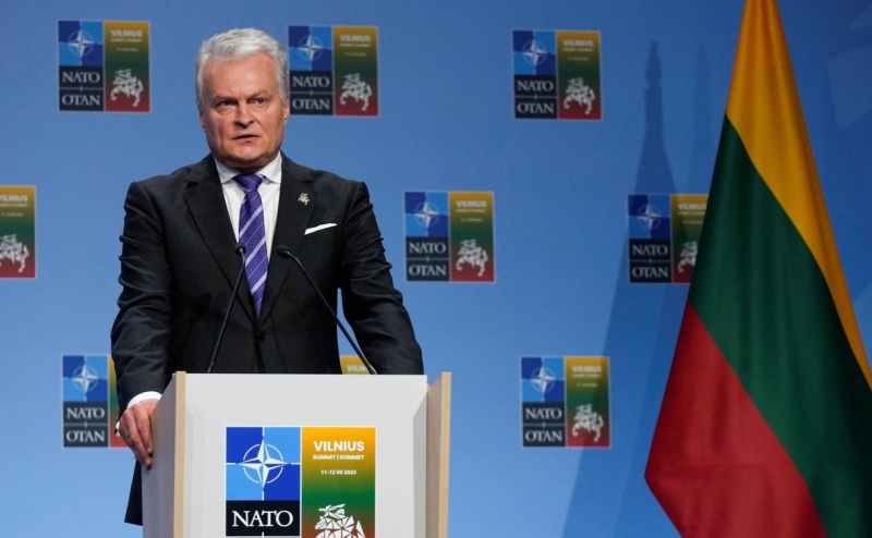 Президент Литвы призвал создать постоянные базы НАТО у границ России