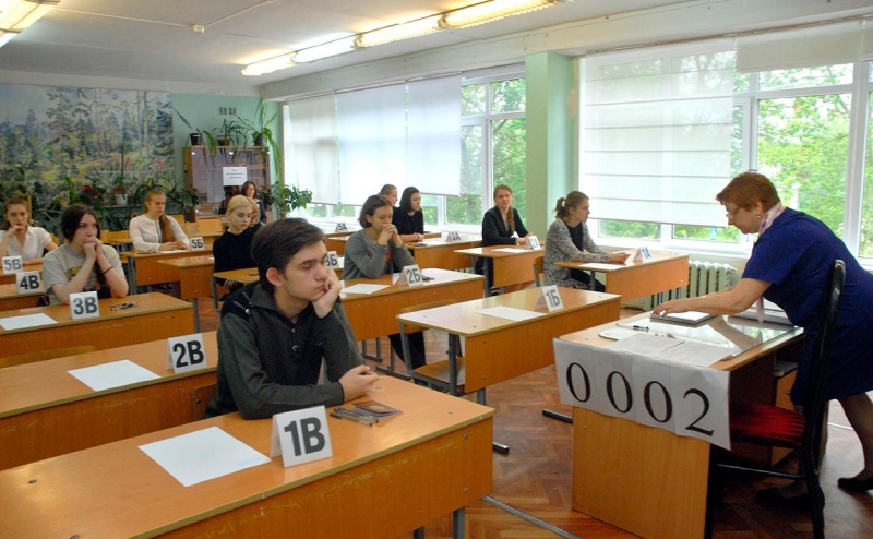 Президент РАН связал кадровую проблему в науке с результатами ЕГЭ