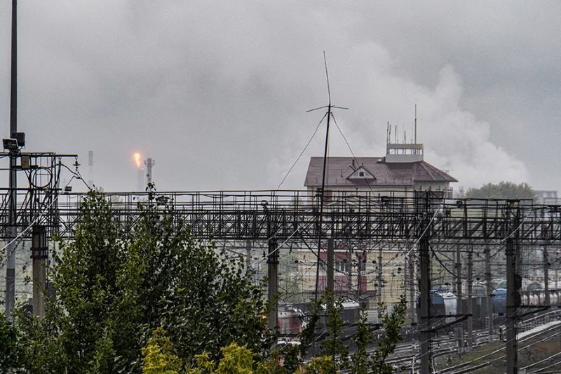 При пожаре на Омском НПЗ погиб один сотрудник