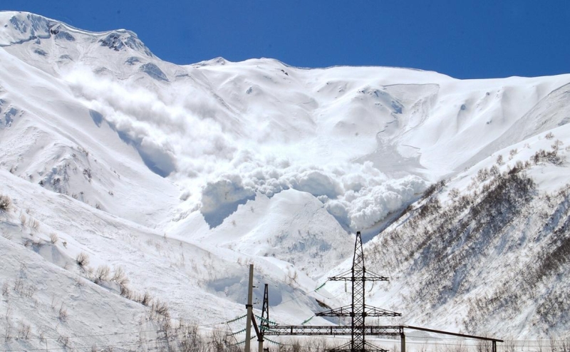 При сходе лавины в Магаданской области погибли четыре участника