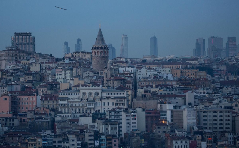 Пригород Стамбула затопило из-за сильного ливня