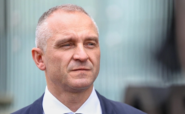 Примаков назвал аморальным определять релокантов в предатели