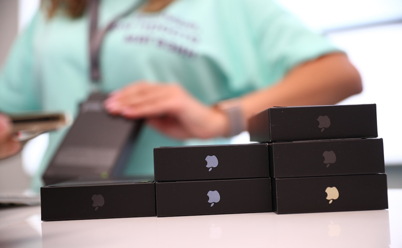 Продававший технику Apple в России re:Store сменил бренд и ассортимент