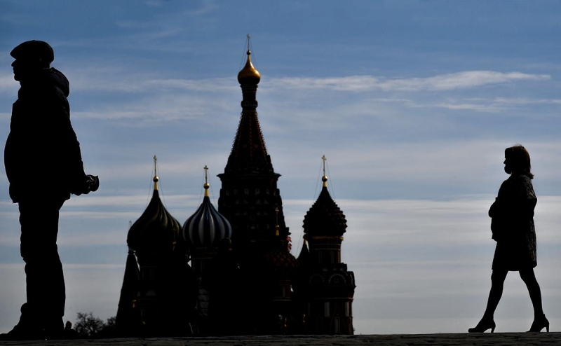 Профсоюзы назвали риски низких доходов матерей в России