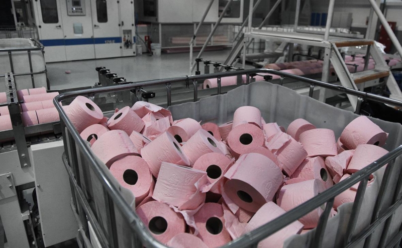 Производитель Zewa и Libresse продал бизнес в России