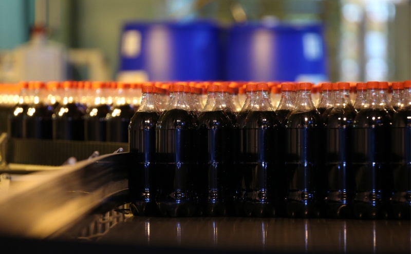 Производители газировки сообщили о проблемах с поставками сырья из Китая